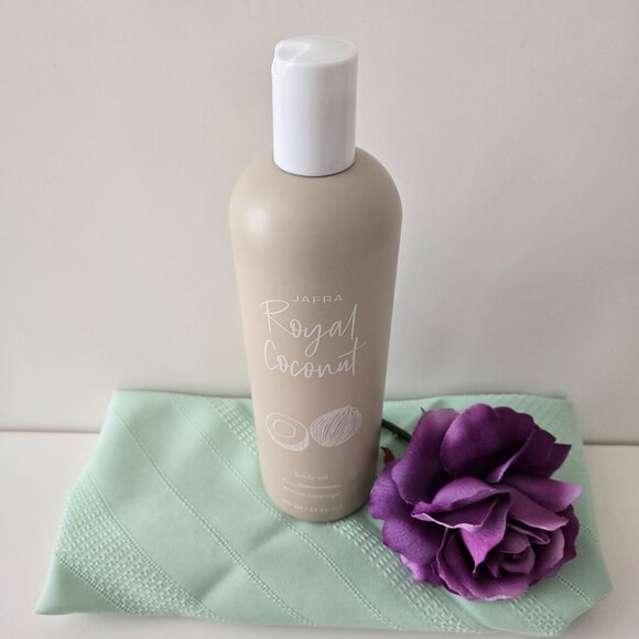 JAFRA SPECIAL EDITION ROYAL COCONUT BODY OIL 16.9 OZ - Picture 3 of 4